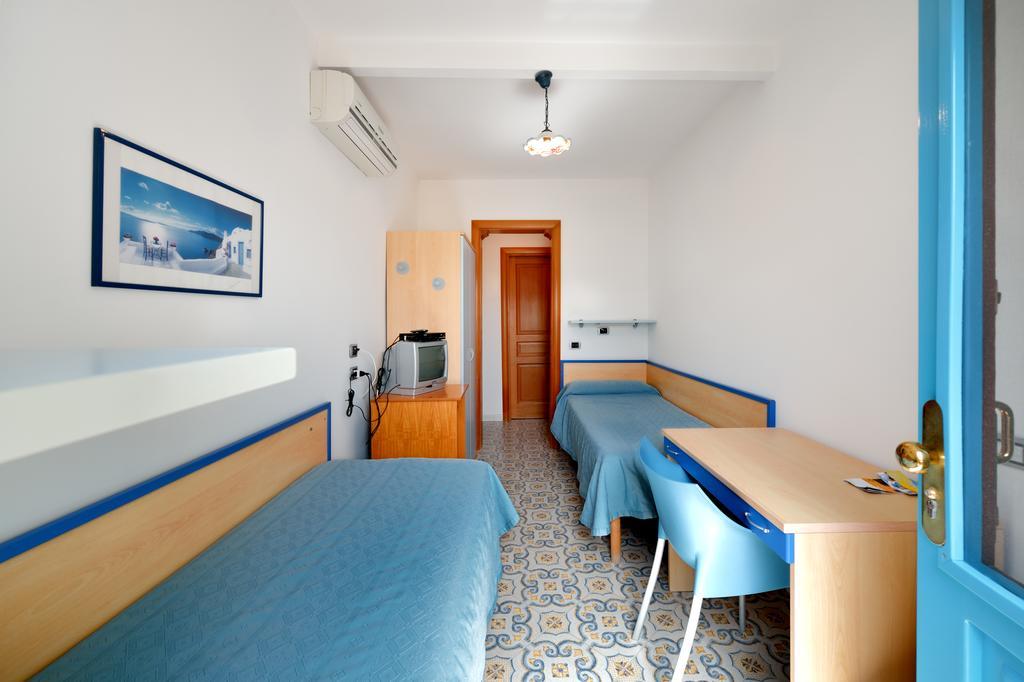 La Capannina Bed & Breakfast Прочида Стая снимка