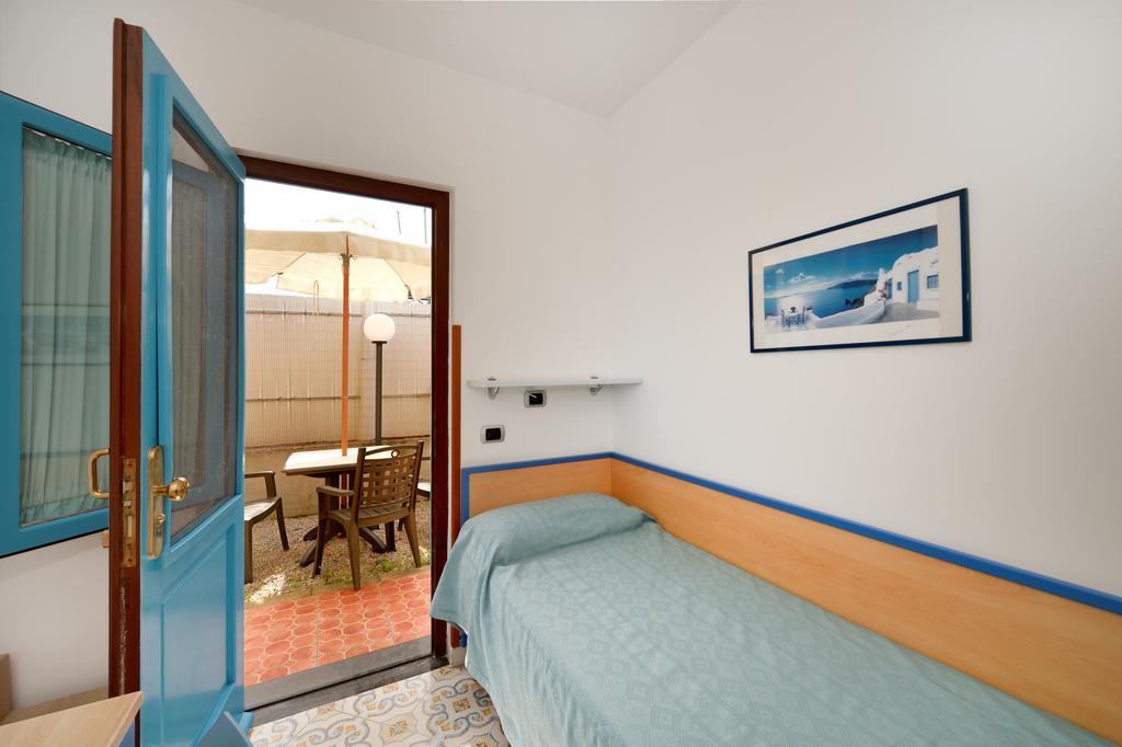 La Capannina Bed & Breakfast Прочида Стая снимка